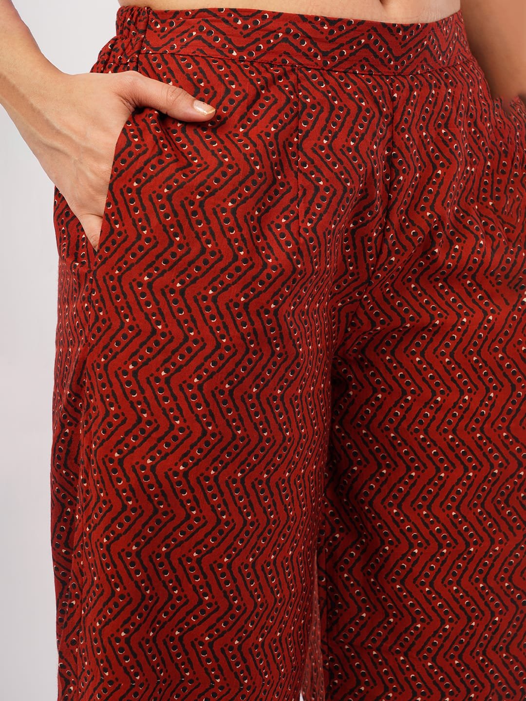 Pure cotton block print high neck kurta-pant set - Image 6
