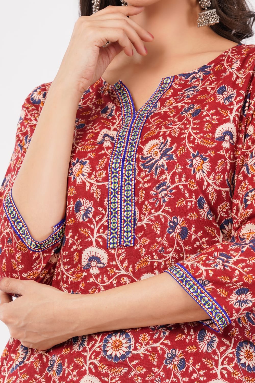 Pure cotton mughal floral print kurti with lace work - Image 5
