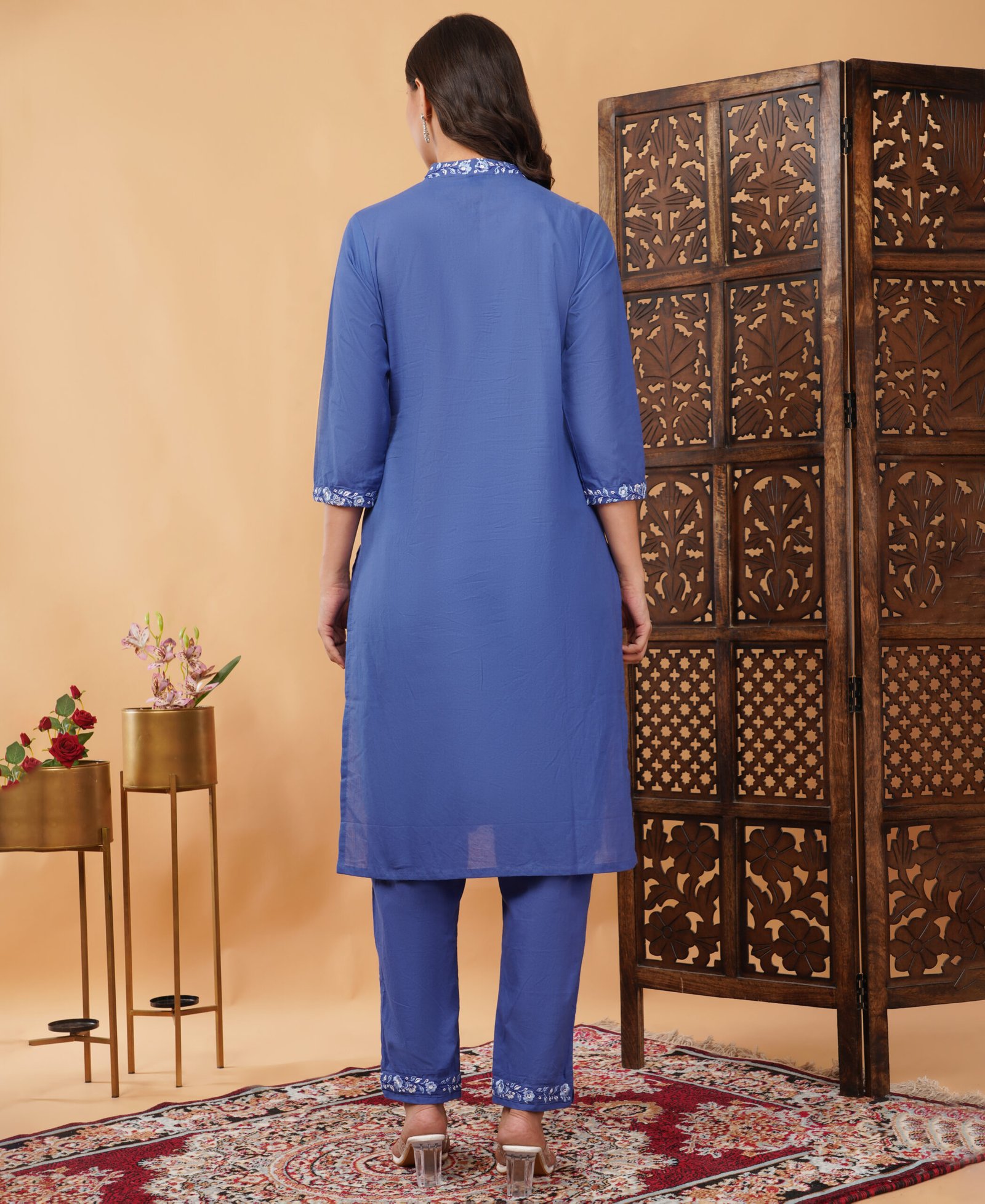 Pure Cotton Kurta Pant Dupatta Set With Matching Embroidery - Image 4