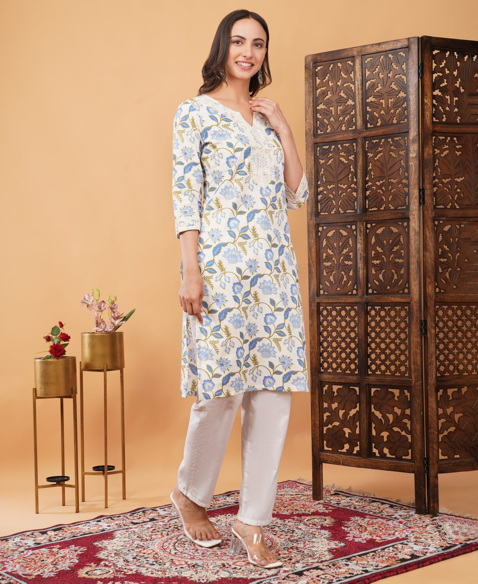 Pure Cotton Kurta With Delicate Lace Work - Image 5